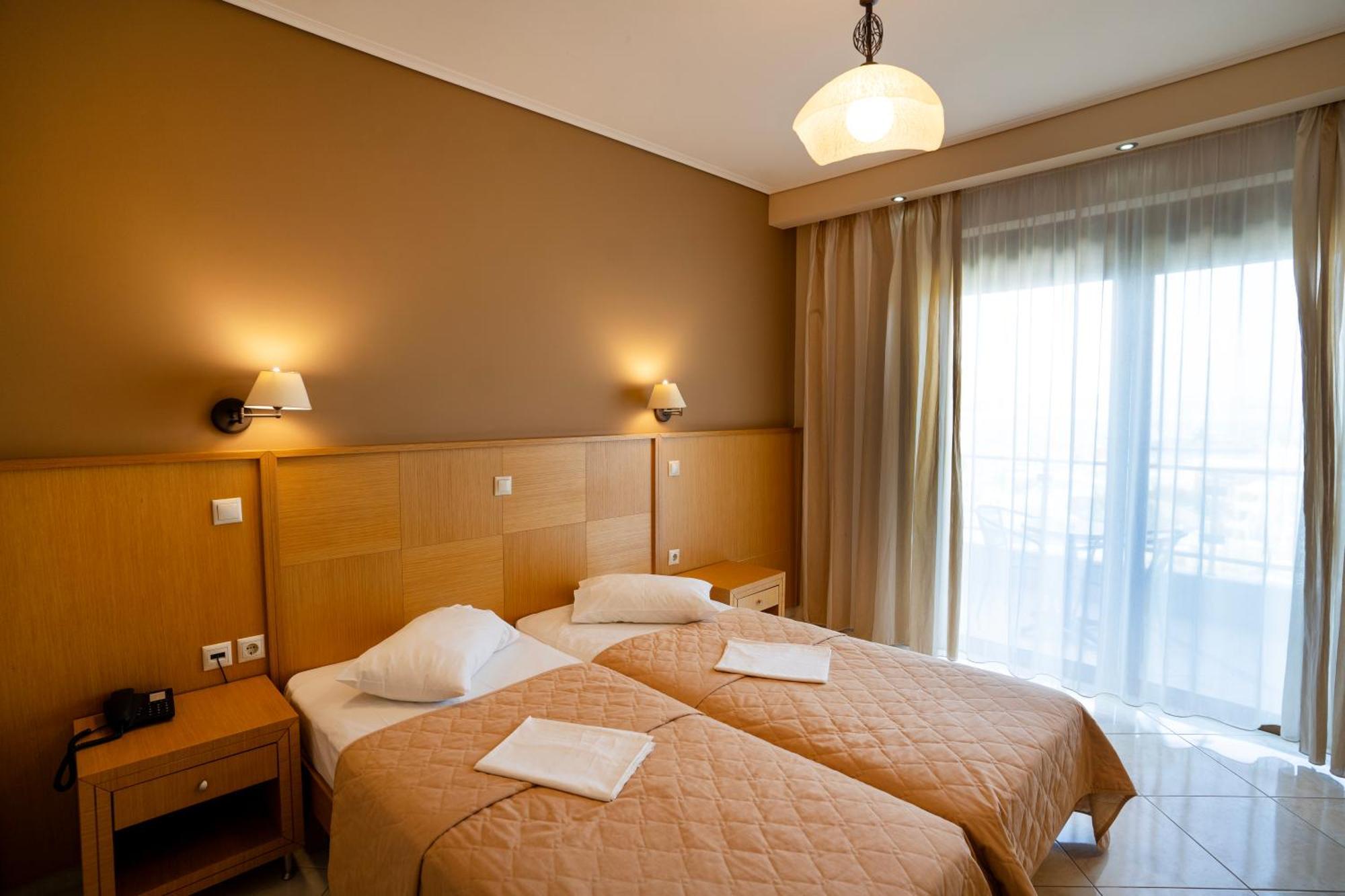 Evia Hotel & Suites Marmari  Dış mekan fotoğraf