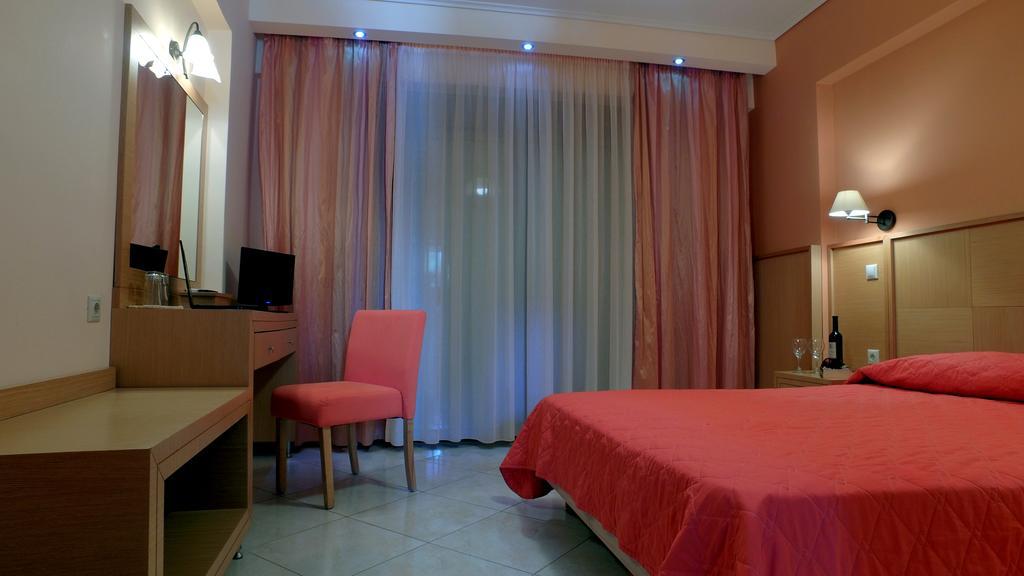 Evia Hotel & Suites Marmari  Dış mekan fotoğraf